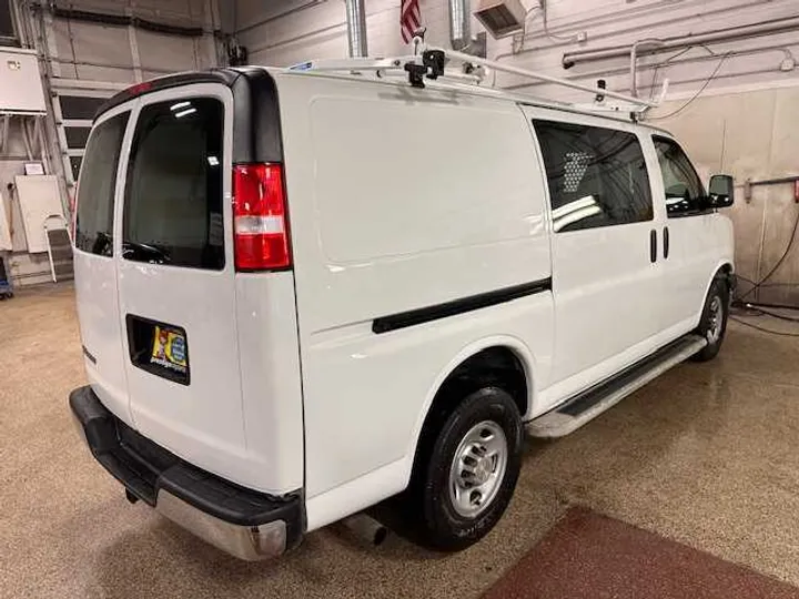 WHITE, 2019 CHEVROLET EXPRESS 2500 Image 7