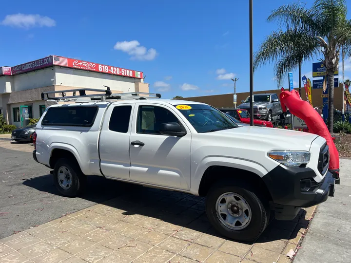 WHITE, 2021 TOYOTA TACOMA ACCESS CAB Image 9