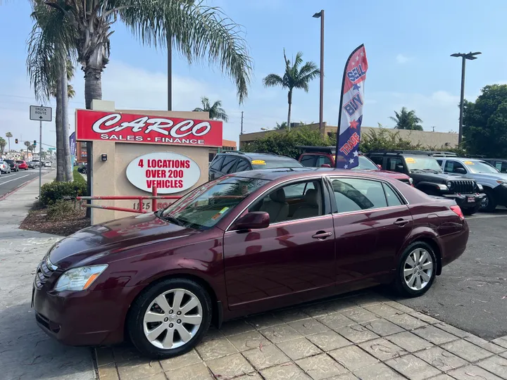 BURGUNDY, 2005 TOYOTA AVALON Image 5