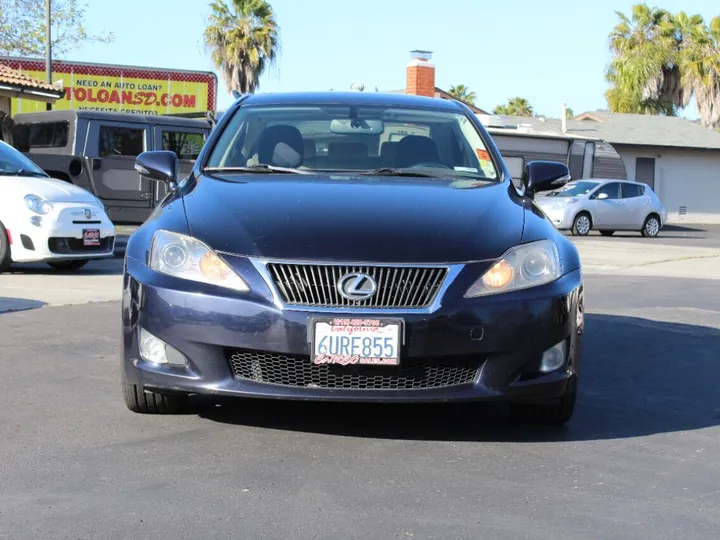 Blue, 2010 LEXUS IS Image 3