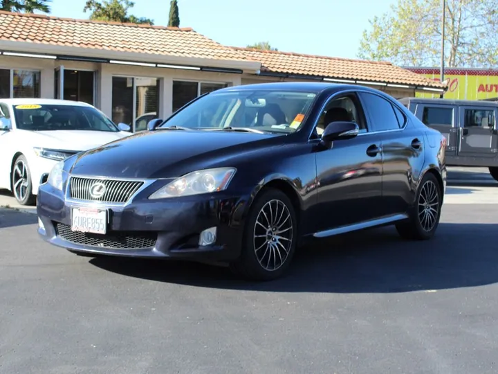 Blue, 2010 LEXUS IS Image 4