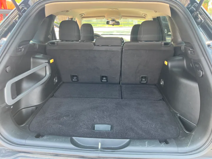 BLACK, 2017 JEEP CHEROKEE Image 25
