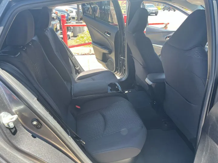 GRAY, 2018 TOYOTA PRIUS PRIME Image 35