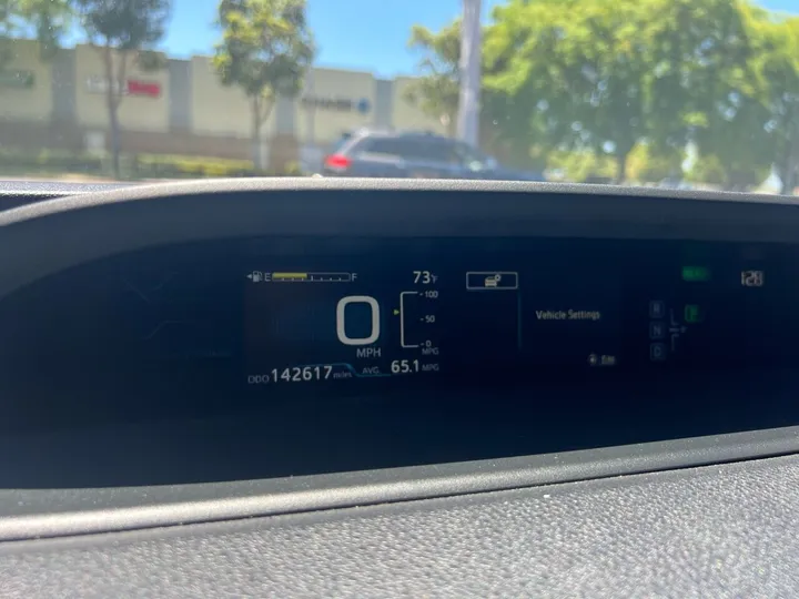 GRAY, 2018 TOYOTA PRIUS PRIME Image 24