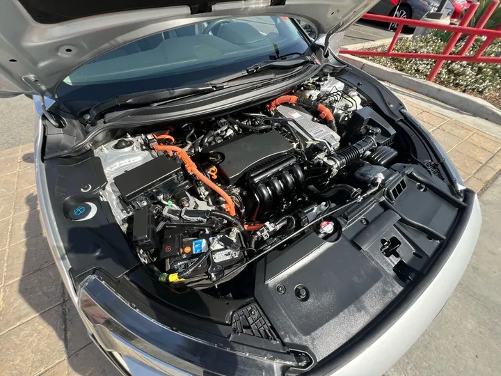 SILVER, 2018 HONDA CLARITY PLUG-IN HYBRID Image 27