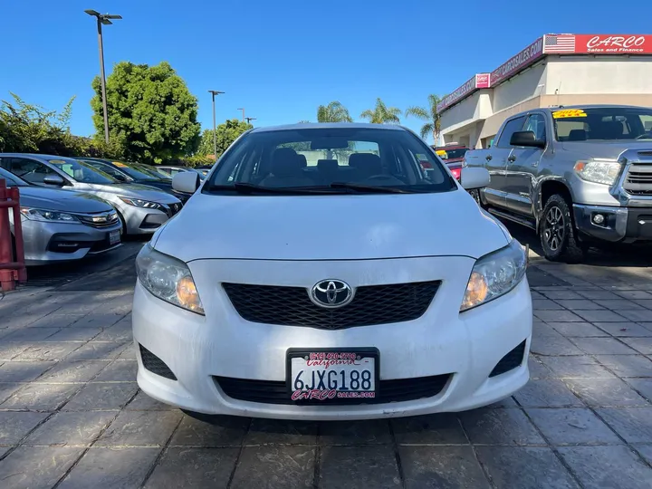 WHITE, 2010 TOYOTA COROLLA Image 2