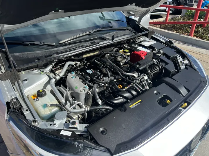 SILVER, 2020 NISSAN SENTRA Image 29