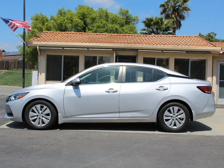 Silver, 2020 NISSAN SENTRA Image 4