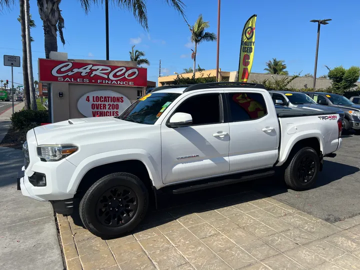 WHITE, 2016 TOYOTA TACOMA DOUBLE CAB Image 5