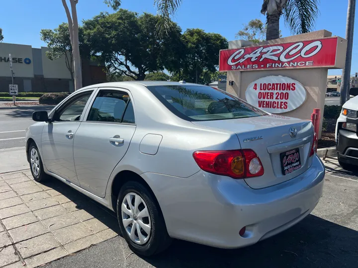 GRAY, 2010 TOYOTA COROLLA Image 7