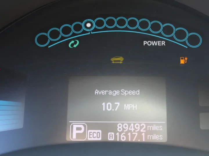 Silver, 2013 NISSAN LEAF Image 16