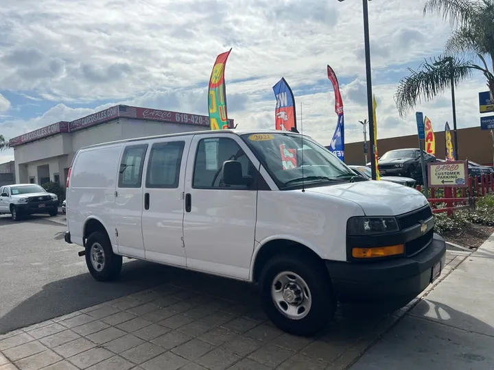 White, 2021 CHEVROLET EXPRESS 2500 CARGO Image 9