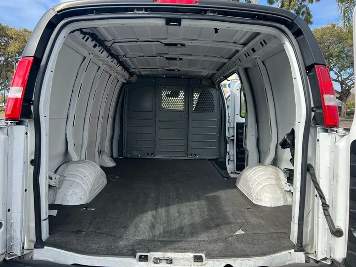 White, 2021 CHEVROLET EXPRESS 2500 CARGO Image 29