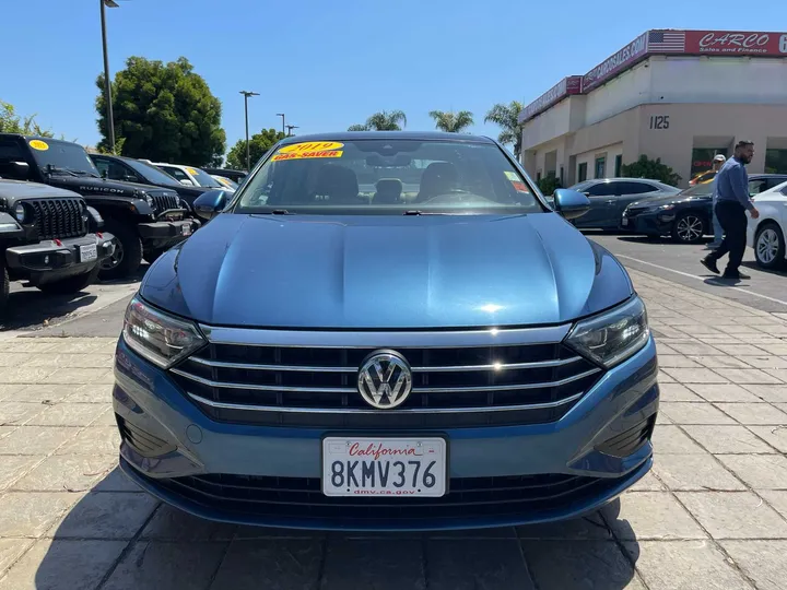 BLUE, 2019 VOLKSWAGEN JETTA Image 2