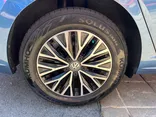BLUE, 2019 VOLKSWAGEN JETTA Thumnail Image 9