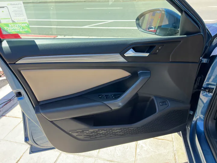 BLUE, 2019 VOLKSWAGEN JETTA Image 11