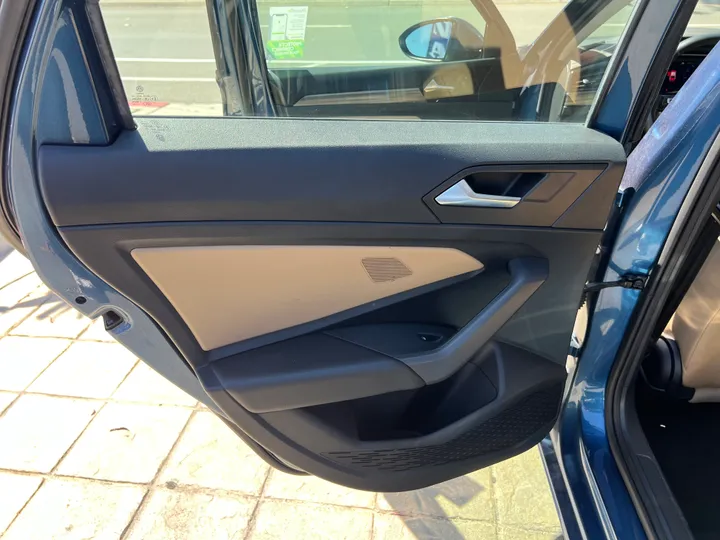BLUE, 2019 VOLKSWAGEN JETTA Image 26
