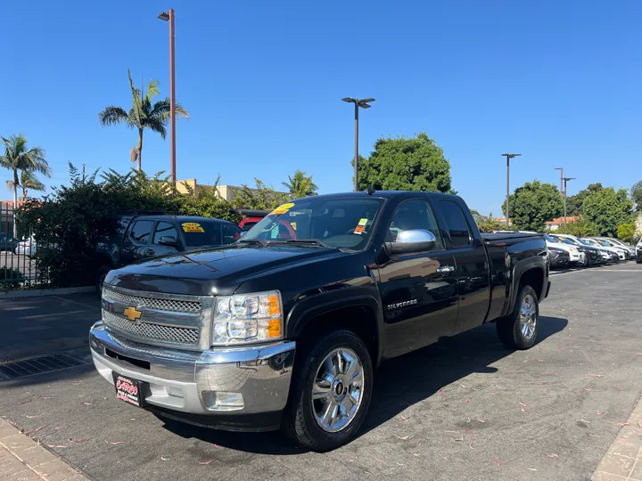 BLACK, 2013 CHEVROLET SILVERADO 1500 EXTENDED CAB Image 4