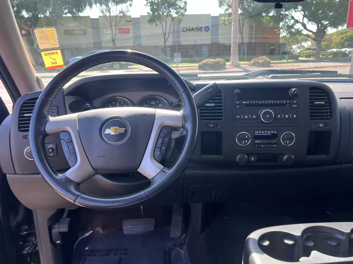 BLACK, 2013 CHEVROLET SILVERADO 1500 EXTENDED CAB Image 16