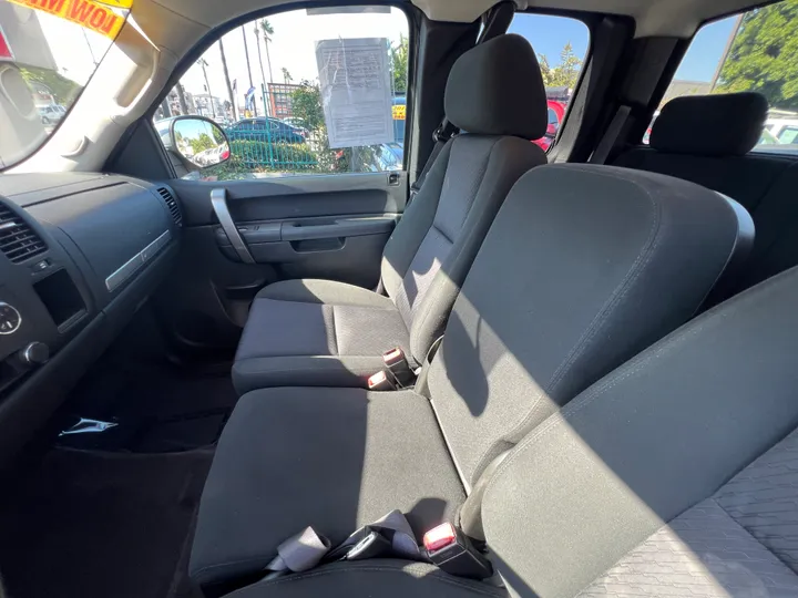 BLACK, 2013 CHEVROLET SILVERADO 1500 EXTENDED CAB Image 24