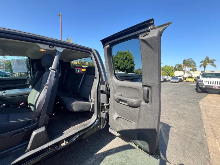 BLACK, 2013 CHEVROLET SILVERADO 1500 EXTENDED CAB Image 25