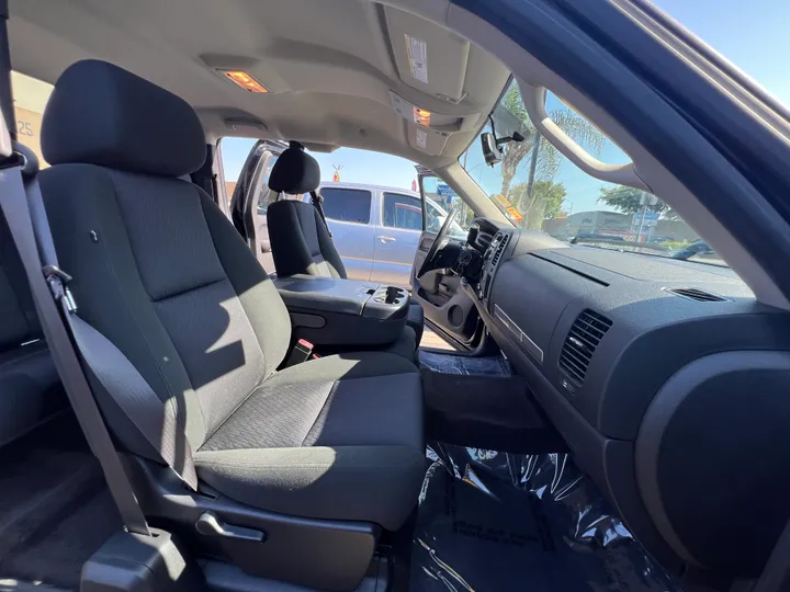 BLACK, 2013 CHEVROLET SILVERADO 1500 EXTENDED CAB Image 29