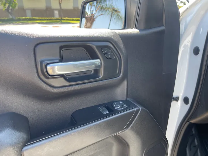 WHITE, 2020 CHEVROLET SILVERADO 1500 REGULAR CAB Image 12