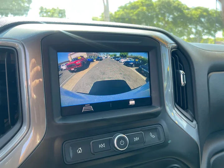 WHITE, 2020 CHEVROLET SILVERADO 1500 REGULAR CAB Image 24