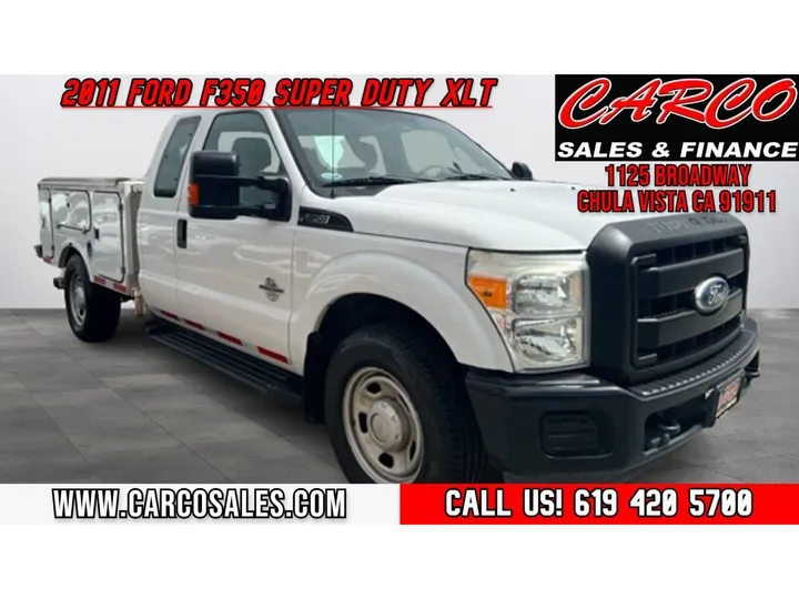 White, 2011 FORD F350 SUPER DUTY SUPER CAB & CHASSIS Image 1