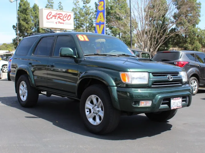 Green, 2001 TOYOTA 4RUNNER Image 2