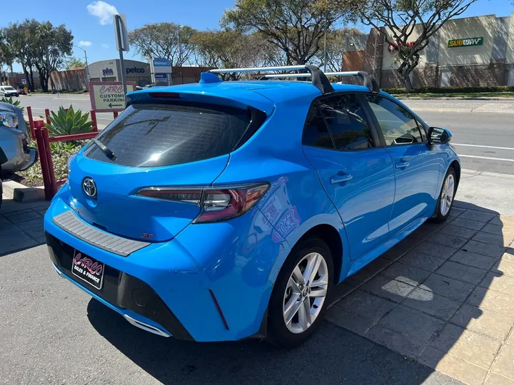 Blue, 2020 TOYOTA COROLLA HATCHBACK Image 8