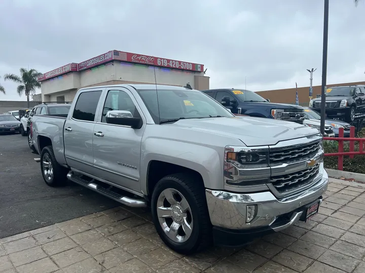 SILVER, 2017 CHEVROLET SILVERADO 1500 CREW CAB Image 1