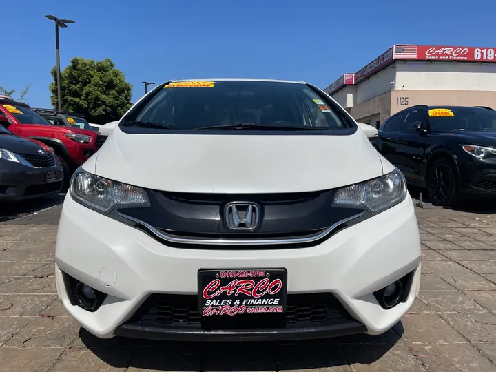 WHITE, 2015 HONDA FIT Image 2