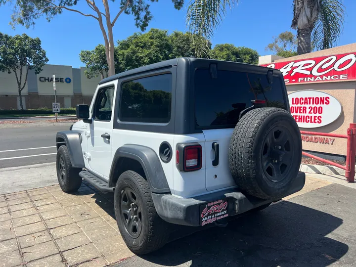 WHITE, 2020 JEEP WRANGLER Image 3