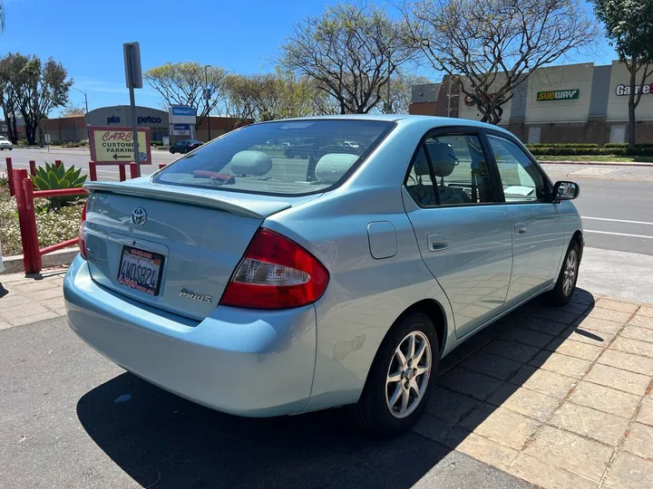 Blue, 2002 TOYOTA PRIUS Image 9