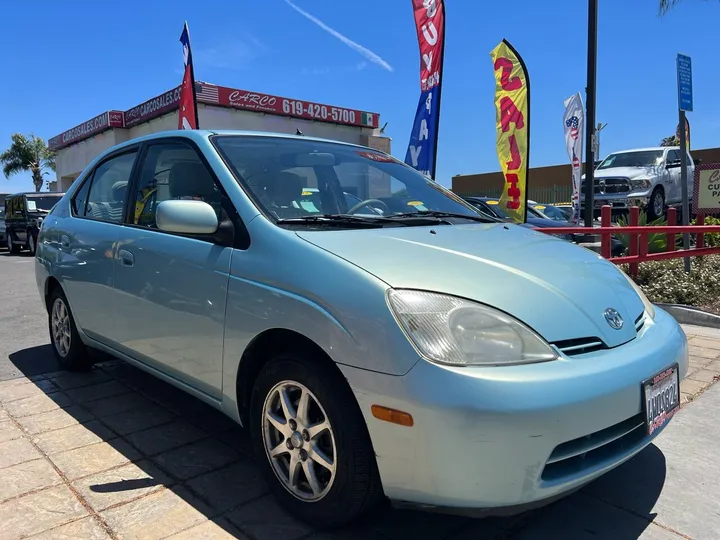 Blue, 2002 TOYOTA PRIUS Image 2