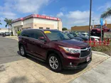 BURGUNDY, 2015 TOYOTA HIGHLANDER Thumnail Image 2