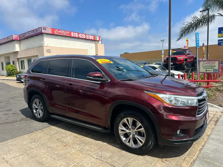 BURGUNDY, 2015 TOYOTA HIGHLANDER Image 11