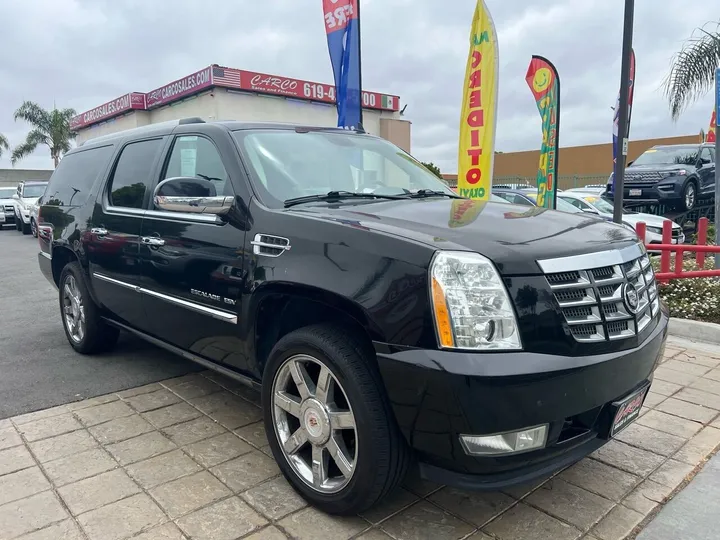 Black, 2011 CADILLAC ESCALADE ESV Image 1