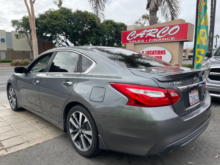 GRAY, 2016 NISSAN ALTIMA Image 4