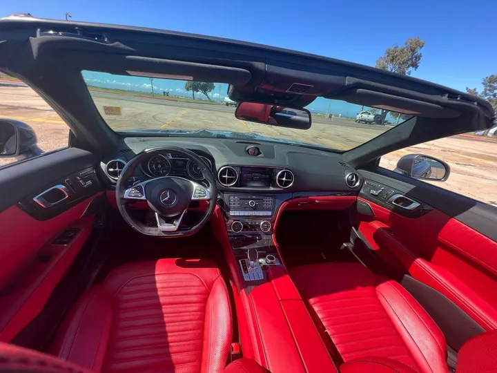 GRAY, 2018 MERCEDES-BENZ SL Image 25