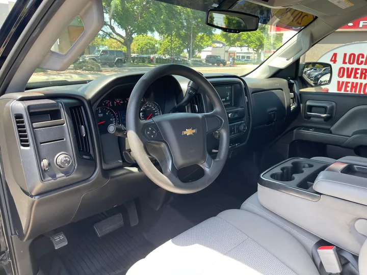 BLACK, 2018 CHEVROLET SILVERADO 1500 DOUBLE CAB Image 10