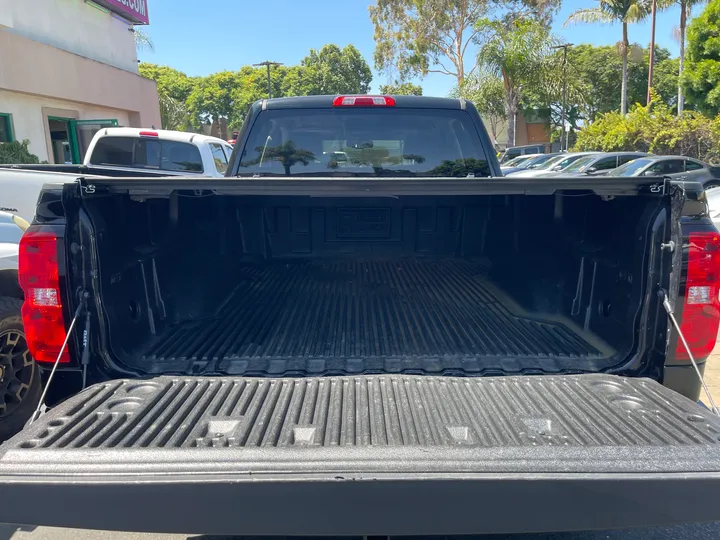 BLACK, 2018 CHEVROLET SILVERADO 1500 DOUBLE CAB Image 22