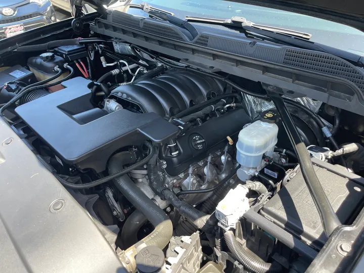 BLACK, 2018 CHEVROLET SILVERADO 1500 DOUBLE CAB Image 29