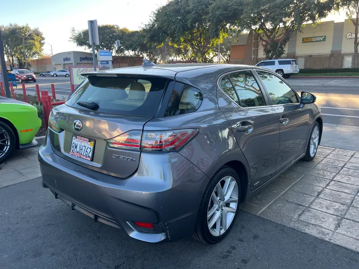 GRAY, 2014 LEXUS CT Image 8