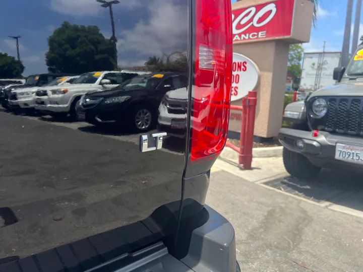 BLACK, 2020 CHEVROLET COLORADO CREW CAB Image 10