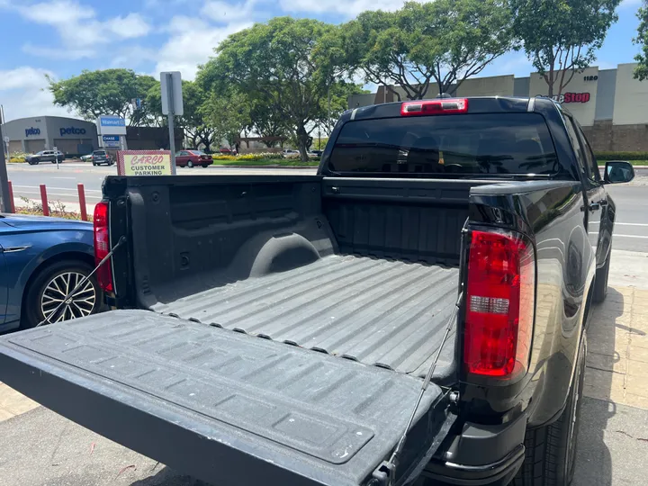 BLACK, 2020 CHEVROLET COLORADO CREW CAB Image 12