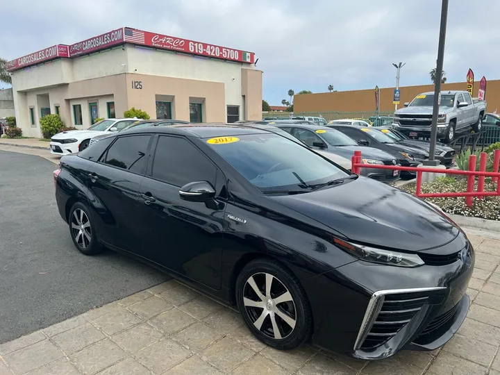 Black, 2017 TOYOTA MIRAI Image 13