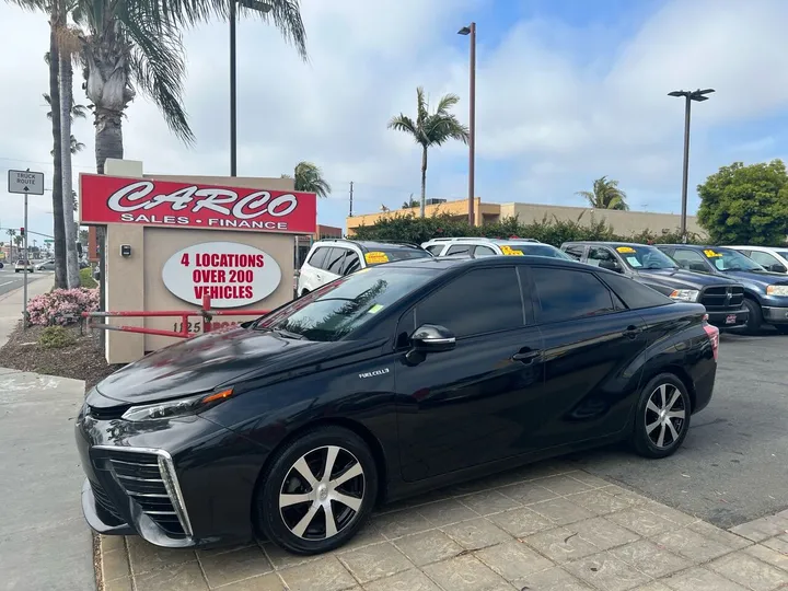 Black, 2017 TOYOTA MIRAI Image 6