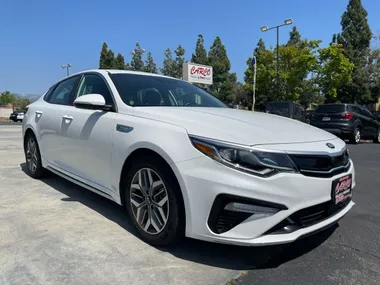 WHITE, 2020 KIA OPTIMA HYBRID Image 